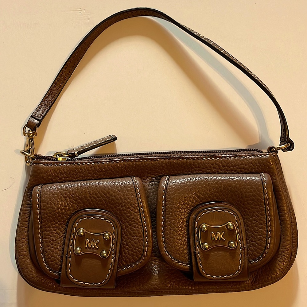 Michael Kors wristlet